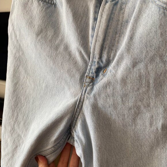 GAP Light Wash High Rise Barrel Leg Jeans Size 8 - Picture 4 of 6